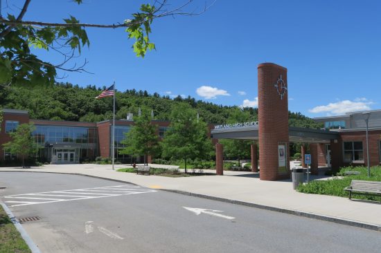 Wayland_High_School,_Wayland_MA